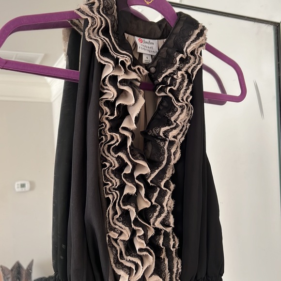 Neiman Marcus Robert Rodriguez size small pre own blouse black/beige ruffles - Picture 2 of 6